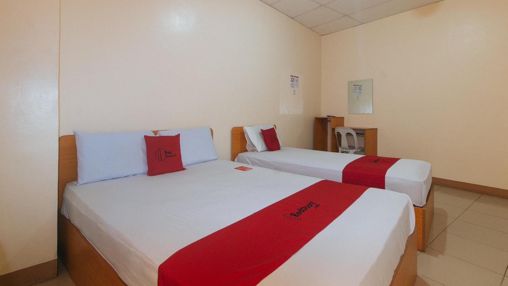 Reddoorz @ Asiana Pension Inn Mandaue City Luaran gambar
